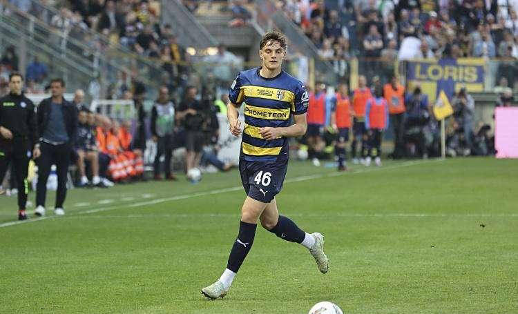 出的敏锐洞, img 出的敏锐洞, img