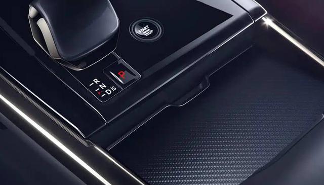 Carbo, 日首发 Carbo, 日首发