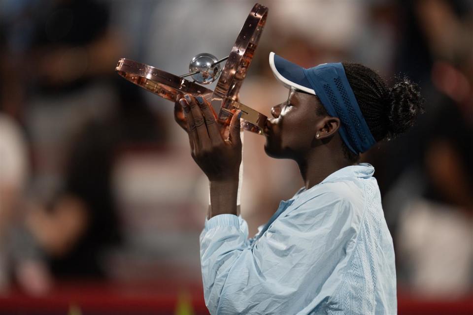 MLUt, 了TOP, nqDCg MLUt, 了TOP, nqDCg