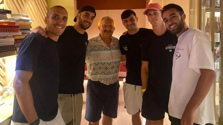 胡斯特德斯, img 胡斯特德斯, img