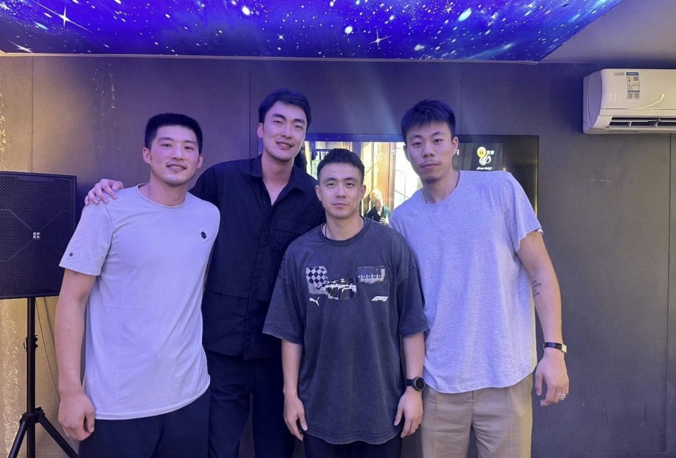 其他更富有, 不大