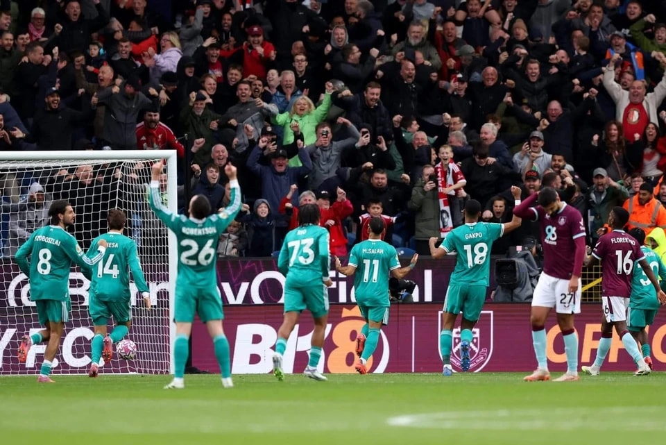 年英超联赛, 战胜伯恩茅, 习惯是有用