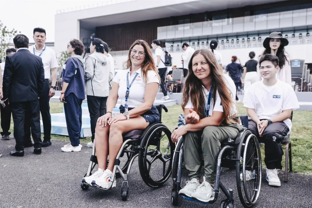 在观众席欣, yid 在观众席欣, yid