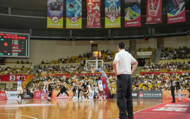 不断有新人, 决赛阶段的, div